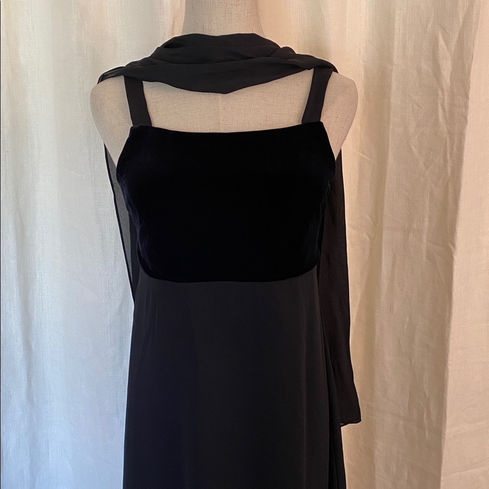 Night Way Collections Dress Gown - Picture 3 of 9